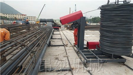 阿爾山全自動鋼筋籠滾焊機現(xiàn)貨